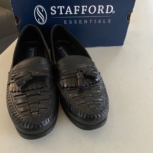 Men’s 9 Dress shoes